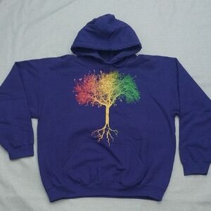 Vibrant Tree Graphic Women's Hoodie